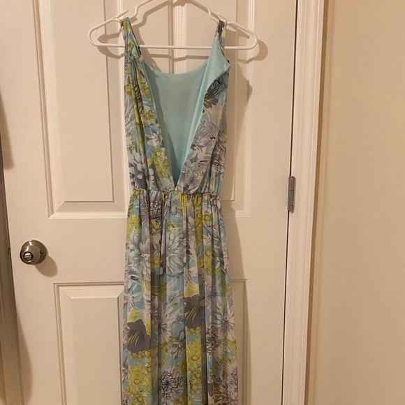 Floral Maxi Dress - Picture 2 of 6